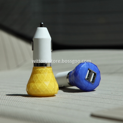 small and exquisite diamond car charger